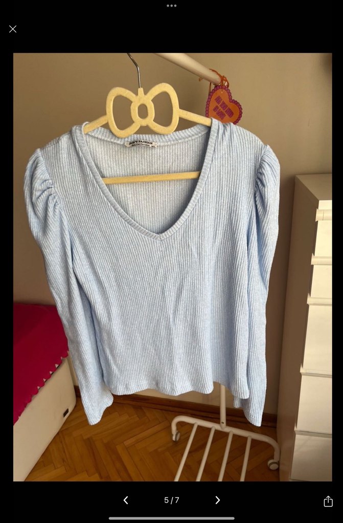 Mavi V Yakalı Kadın Kazak - Görsel 3