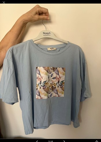 Mavi Bağlama Desenli Kısa Kollu Tişört - Görsel 4