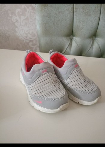 24 numara nike spor ayakkabı