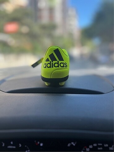 28 Beden yeşil Renk Adidas Orjinal Çocuk kramponu