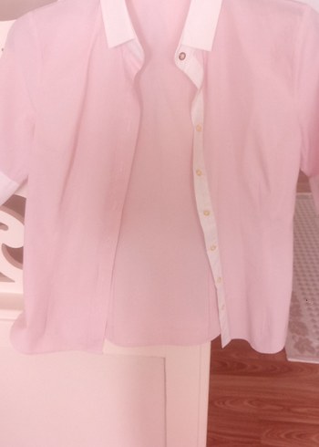 Pembe Kısa Kollu Düğmeli Kadın Gömlek