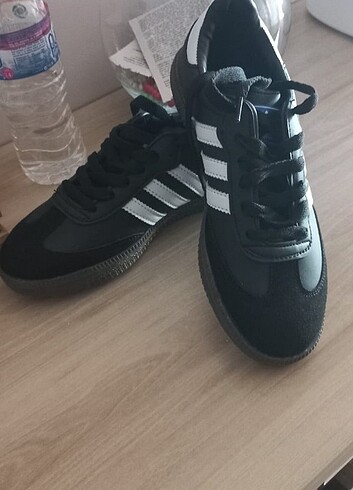 37 Beden siyah Renk Adidas Samba spor ayakkabı 