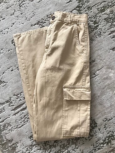 Bej rengi kargo pantolon