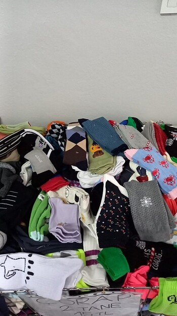 universal Beden Imalattan cok uygun fiyata çorap 12 adet 100tl