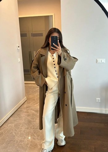 Zara Perry Vizon Düğme Detaylı Oversize Kadın Trençkot