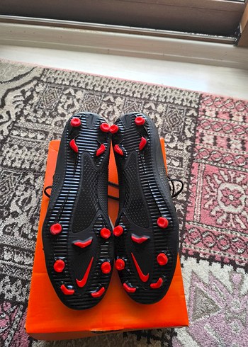 Siyah Erkek Futbol Ayakkabısı Nike phantom