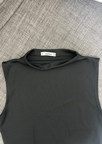 Siyah crop - Görsel 2