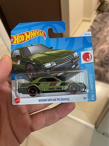 Hot Wheels Nissan Skyline RS KDR30