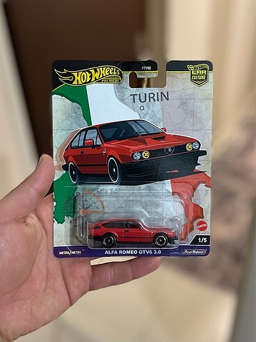Hot Wheels Premium Alfa Romeo GTV6 3.0