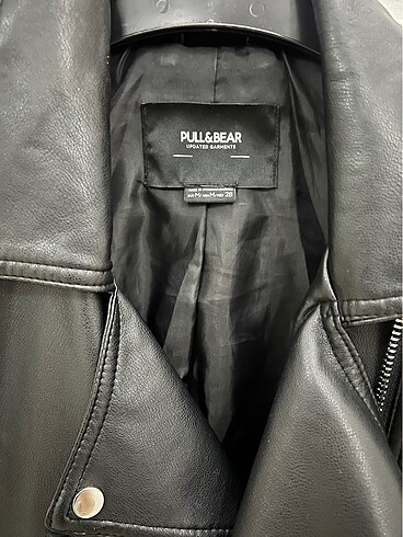 m Beden Pull&Bear Tertemiz Deri Ceket