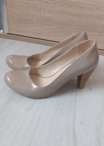 Bej Stiletto Topuklu Kadın Ayakkabı - Görsel 2