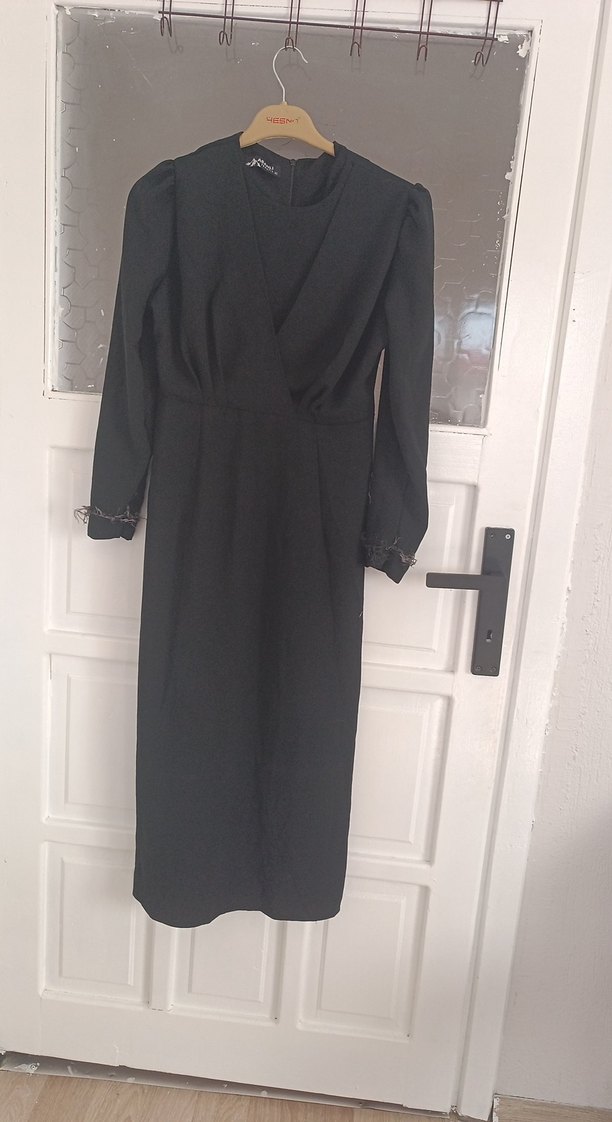 Siyah Uzun Kollu V Yaka Kadın Elbise - Görsel 3