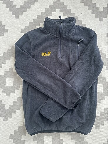 Jack wolfskin polar sweatshirt