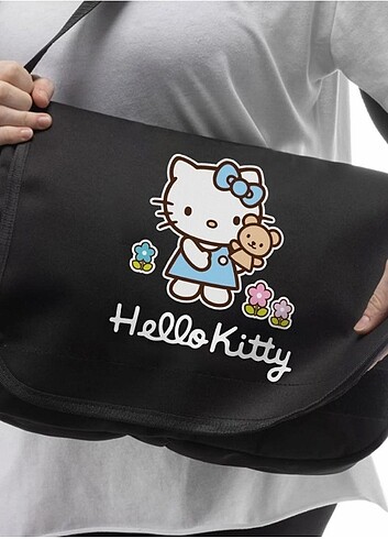 Diğer Hello Kıtty çanta 