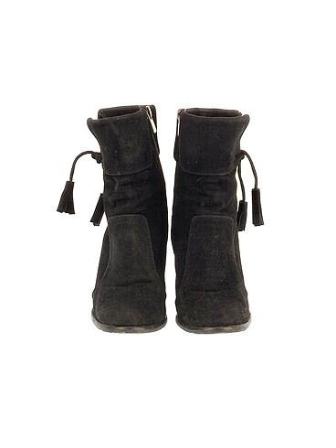 35 Beden PreLoved Bot %70 İndirimli.