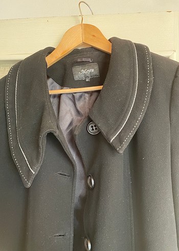 Düğmeli Siyah Uzun Kadın Kaban - Görsel 4