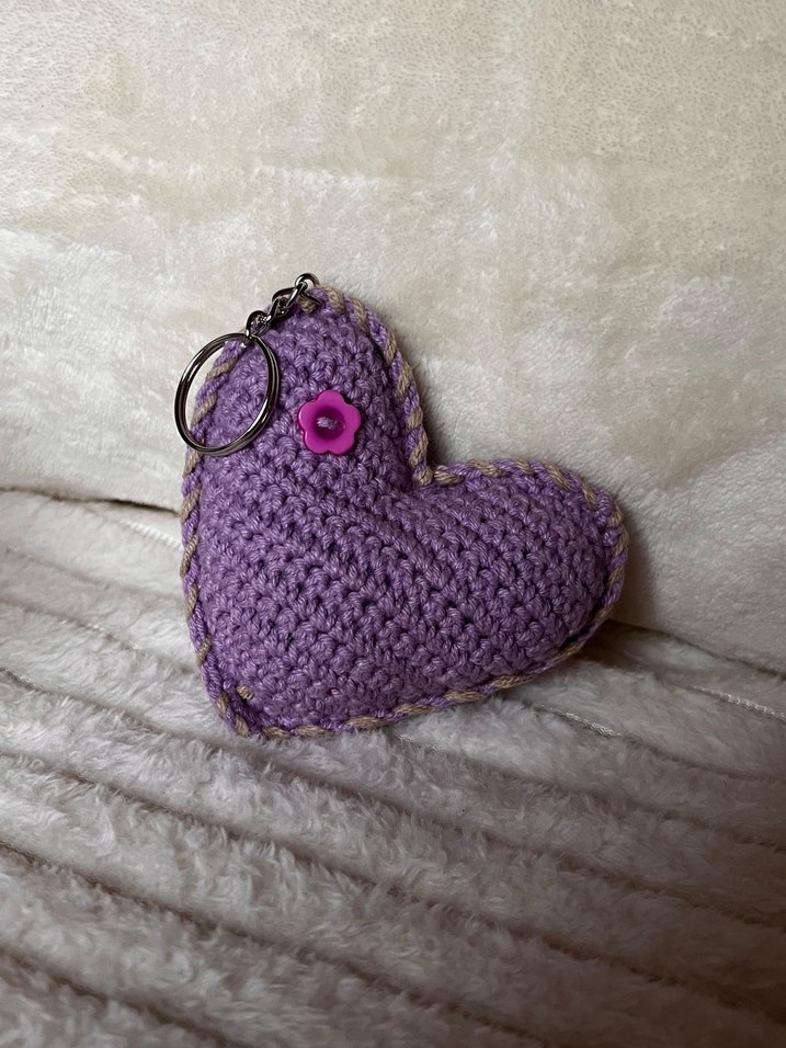 Mor Örgü Kalp Anahtarlık - Görsel 5