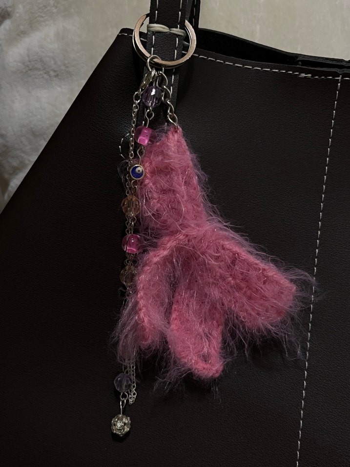 Pembe Püsküllü Kadın Anahtarlık - Görsel 2