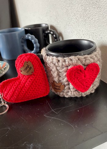 El Örgüsü Kupa Kılıfı ve Kalp Süslemeli - Görsel 4