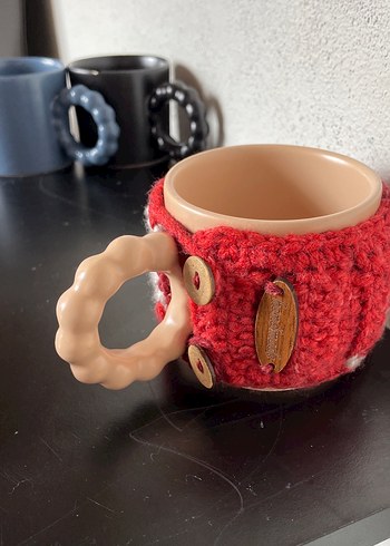 Kırmızı Örgü Kılıflı Seramik Kupa - Görsel 5