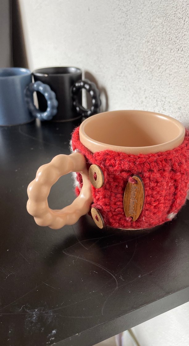 Kırmızı Örgü Kılıflı Seramik Kupa - Görsel 5