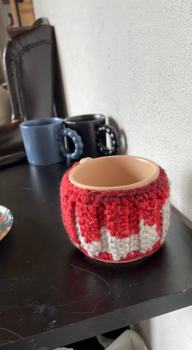 Kırmızı Örgü Kılıflı Seramik Kupa - Görsel 2