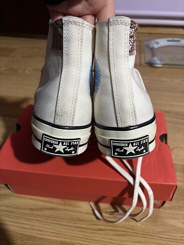 38 Beden beyaz Renk converse orijinal