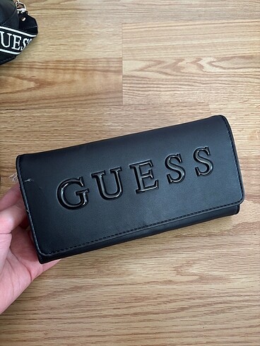 orijinal guess cüzdan