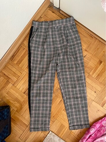 STRADIVARIUS PANTOLON