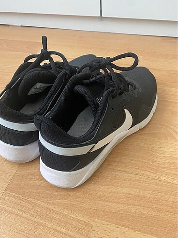 Orjinal Nike Kadın Essentıal 2 Spor ve yürüyüş ayakkabısı