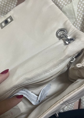  Beden Stradivarius zincirli çanta