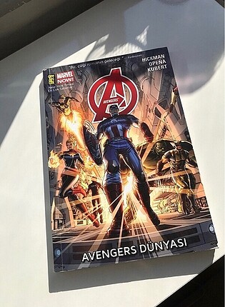 Avengers 1 : Avengers Dünyası ve Avenging Spider-Man