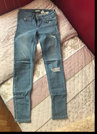 Pull and Bear Pull and Bear Yırtık Jean Push Up Skinny Pantolon