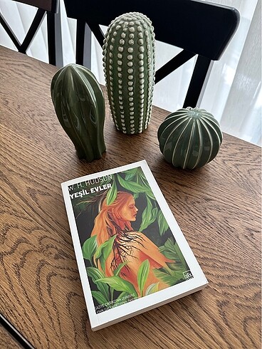 W. H. Hudson Yeşil Evler Kitap Roman İthaki Yayınları