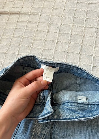 H&M Kadın Mavi Pastel Renkli Düğmeli Kot Şort