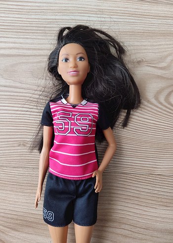 Barbie Pembe Kısa Kollu Bebek