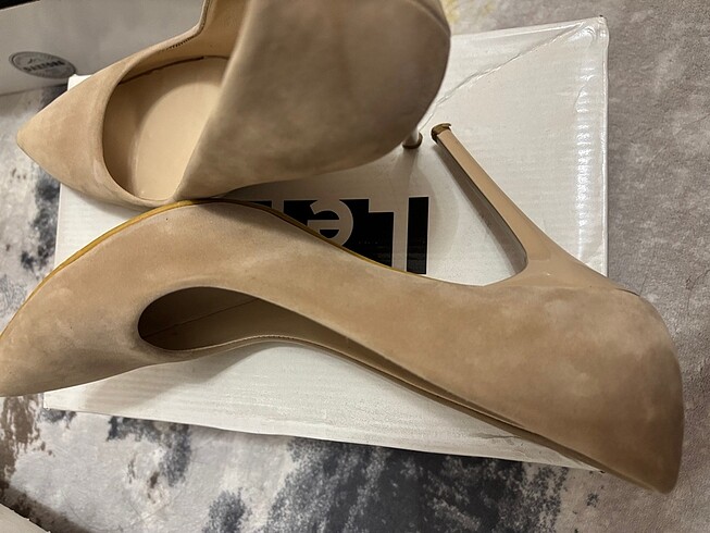 Zara Süet stiletto