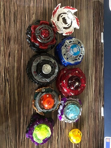Beyblade burst