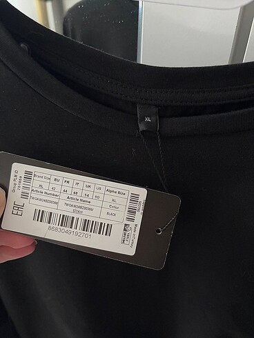 xl Beden Trendyolmilla yandan yırtmaçlı bluz