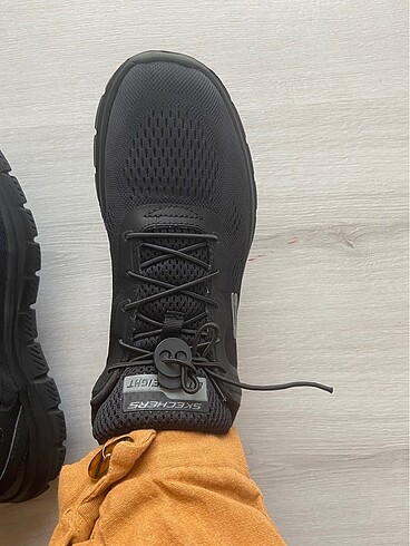 Skechers spor ayakkabı