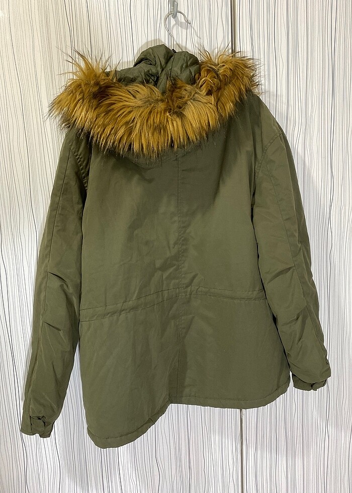 H&M Kadın Haki Kürklü Mont - Görsel 3