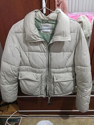 Bershka bej şişme mont