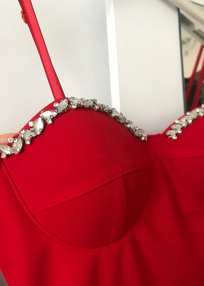 Önü Detaylı Elbise - Görsel 2