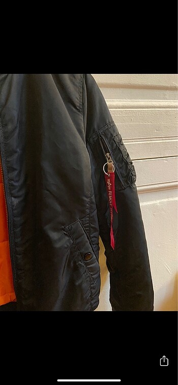 s Beden Alpha industries