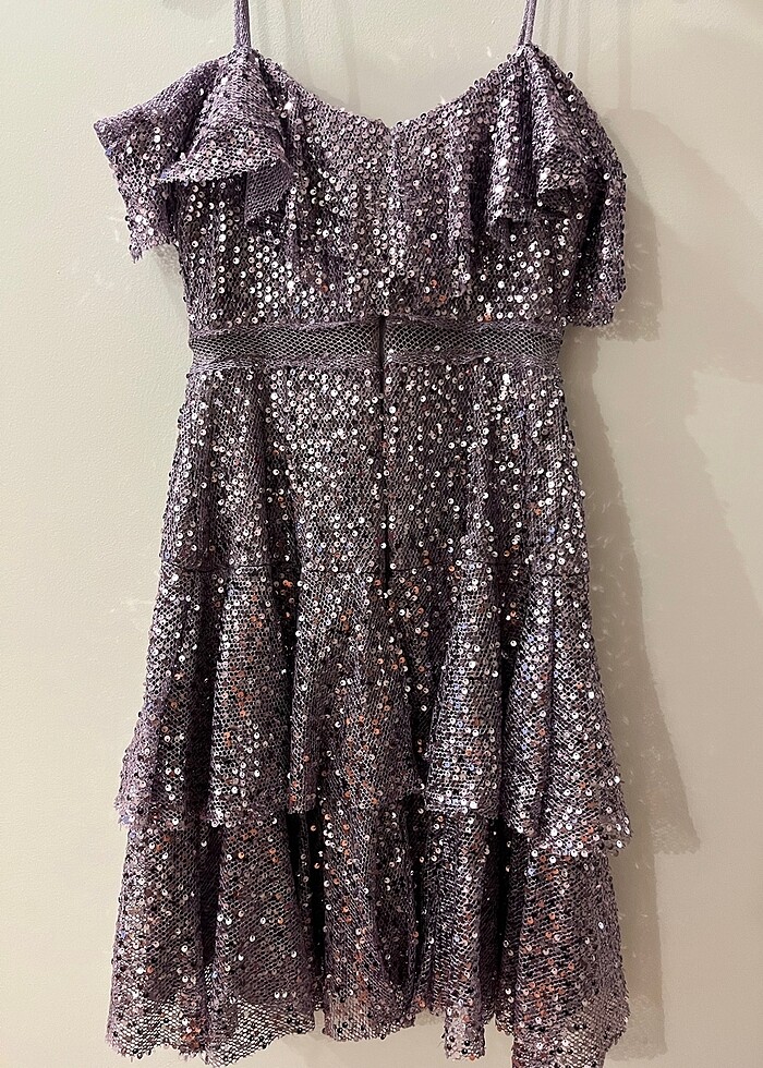 Pullu kısa abiye - Görsel 4