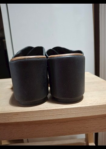 Siyah Dolgu Topuklu Kadın Terlik - Görsel 3