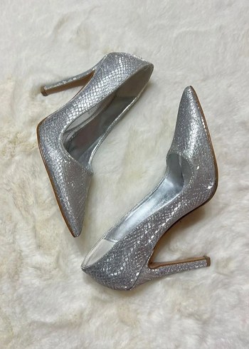 Zara Gri Desenli gümüş rengi Stiletto Topuklu Abiye Ayakkabı