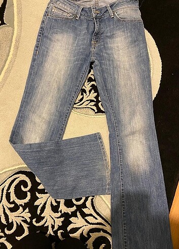 mavi jean