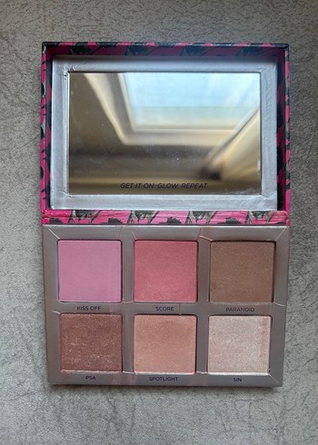 Urban Decay Highlighter/Blush Palet - Görsel 2