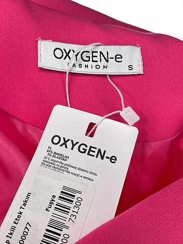 s Beden Oxygene Takım Elbise %70 İndirimli.